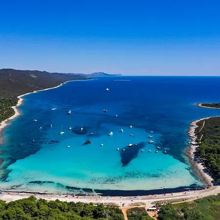 Ryanair's September In Lovely شقة